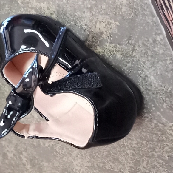 Infant girls flats color black - Picture 3 of 5